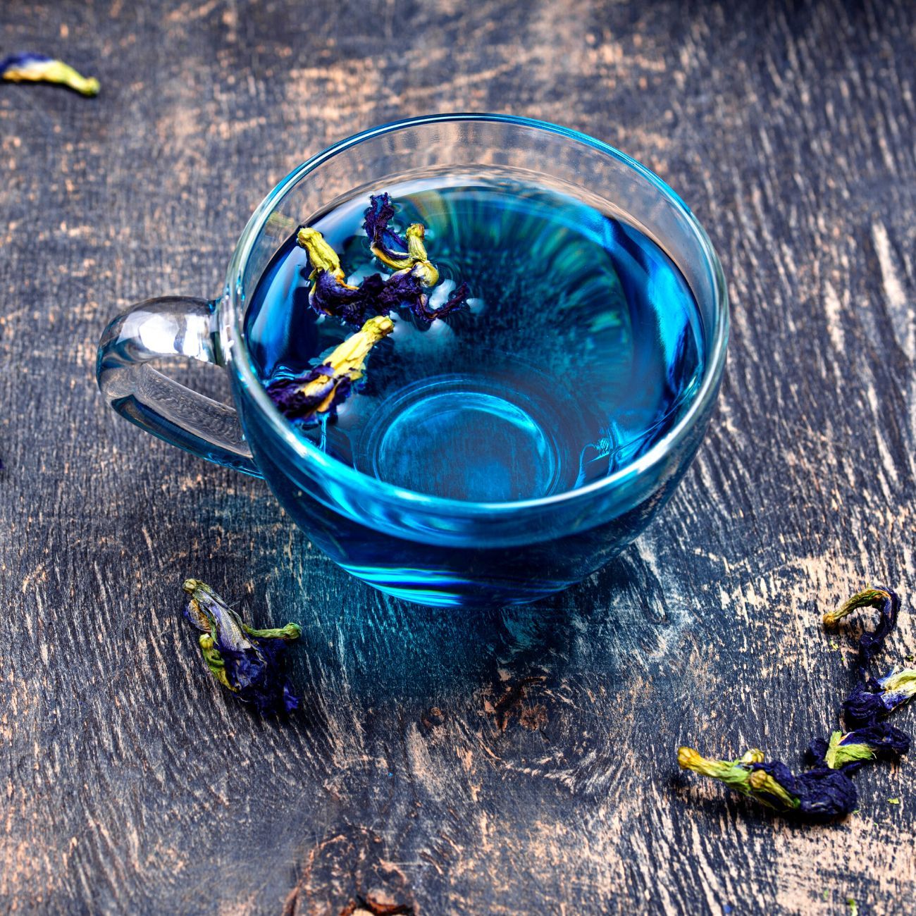 What Does Butterfly Pea Tea Taste Like? Not How You'd Think!